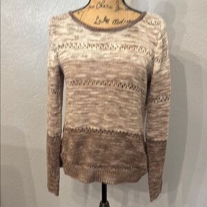 Brown Crew Neck Sweater with Relaxed Fit and Varied Knit Pattern